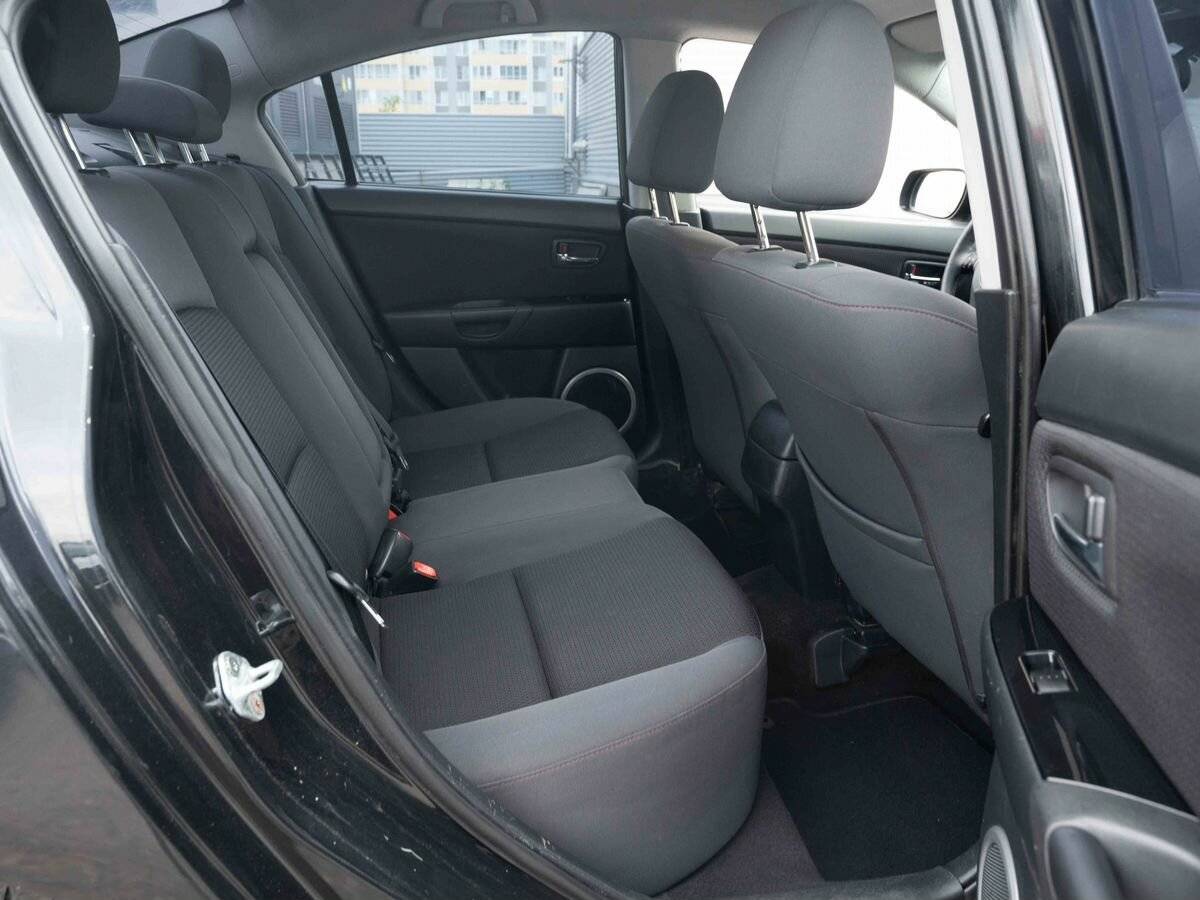 Mazda 3 с пробегом — 2008 год. Фото: #10