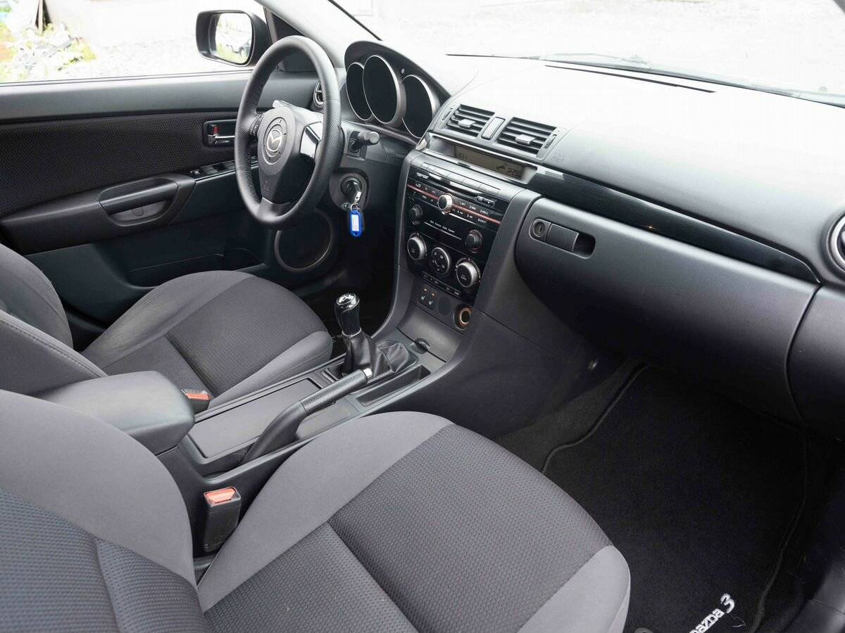Mazda 3 с пробегом — 2008 год. Фото: #11
