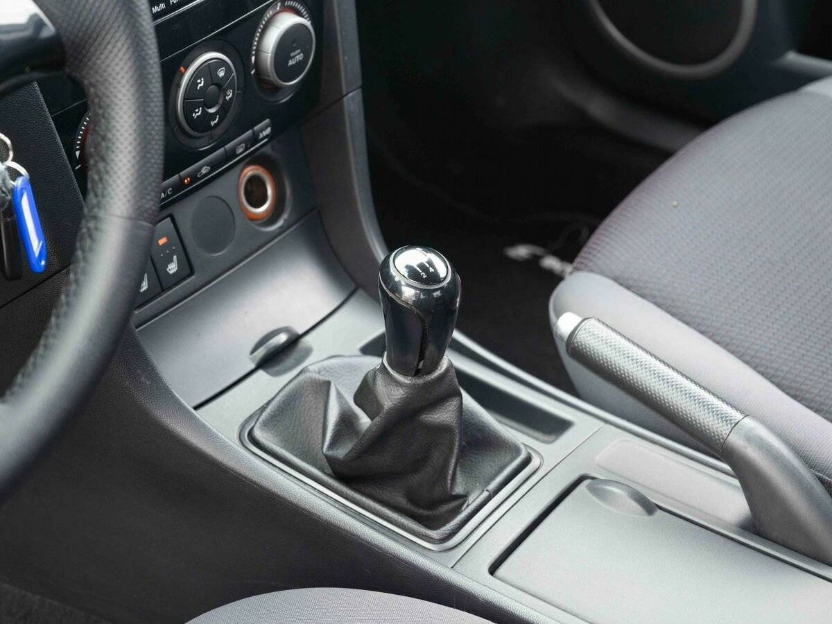 Mazda 3 с пробегом — 2008 год. Фото: #17