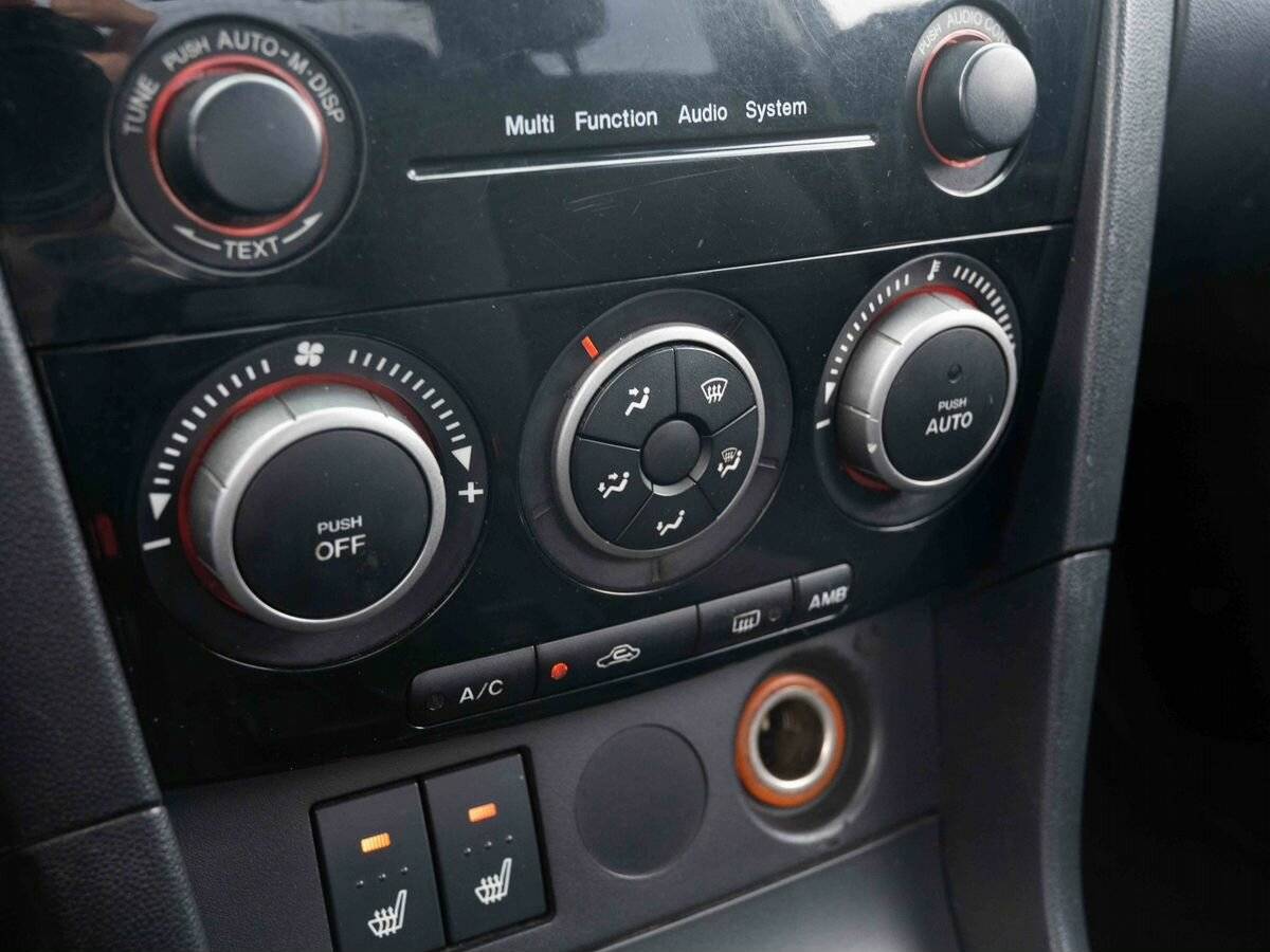 Mazda 3 с пробегом — 2008 год. Фото: #19