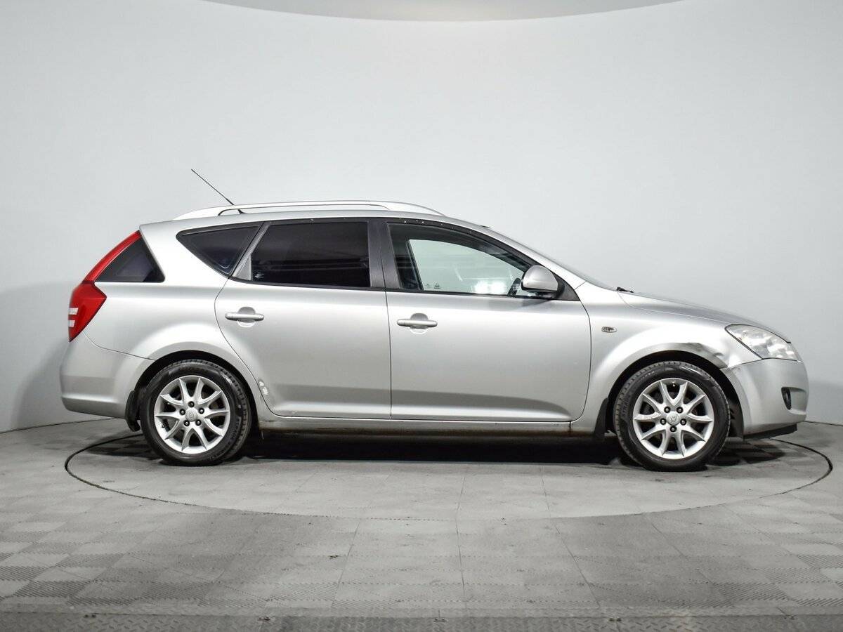 Kia Ceed с пробегом — 2009 год. Фото: #3