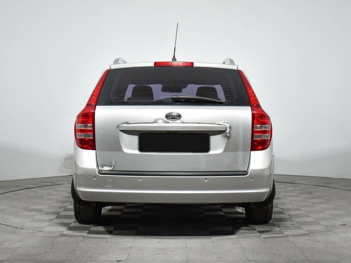 Kia Ceed с пробегом — 2009 год. Фото: #5