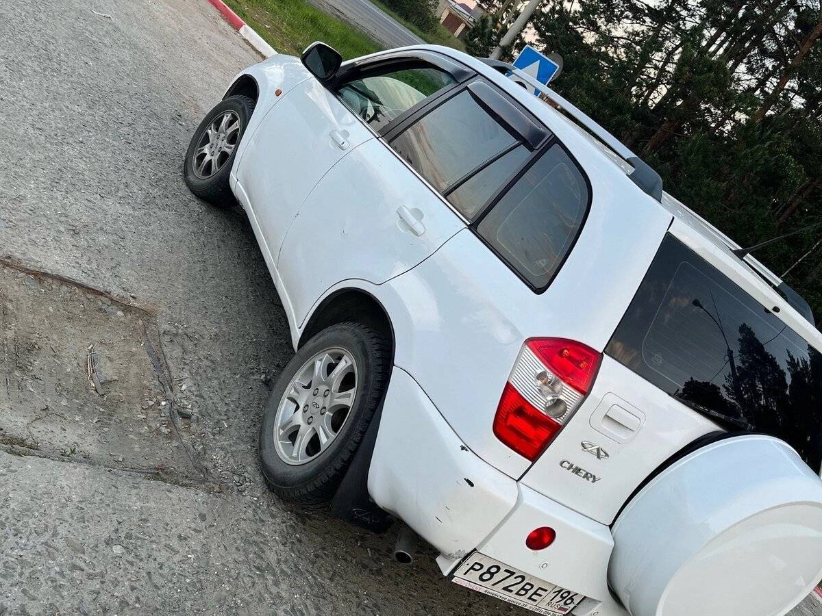Chery Tiggo (T11) с пробегом — 2012 год. Фото: #3