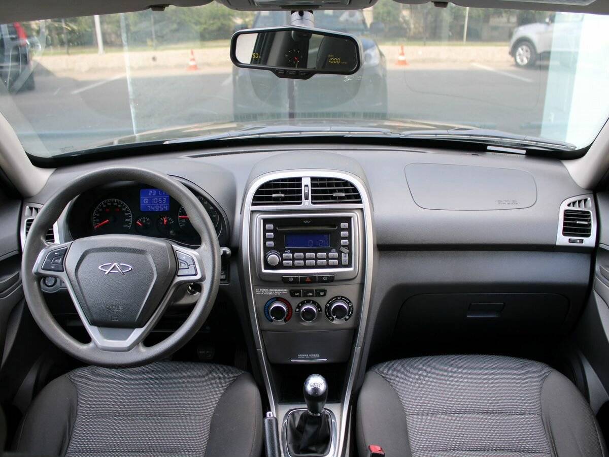 Chery Tiggo (T11) с пробегом — 2014 год. Фото: #10