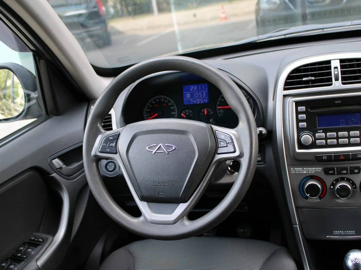 Chery Tiggo (T11) с пробегом — 2014 год. Фото: #11