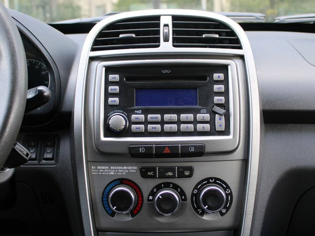 Chery Tiggo (T11) с пробегом — 2014 год. Фото: #12