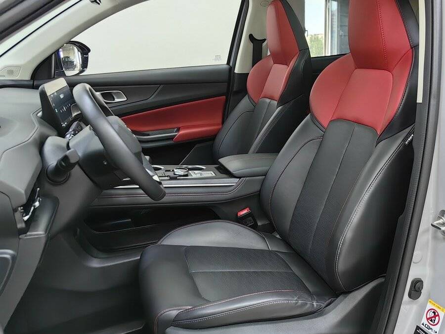 Changan UNI-S (CS55 Plus) с пробегом — 2024 год. Фото: #5