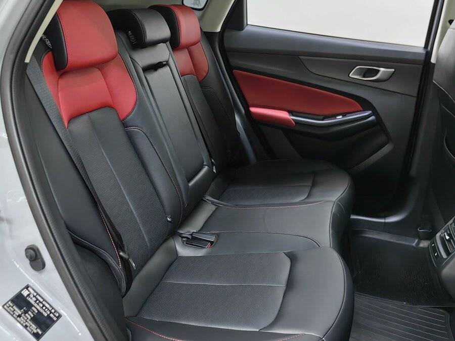 Changan UNI-S (CS55 Plus) с пробегом — 2024 год. Фото: #8