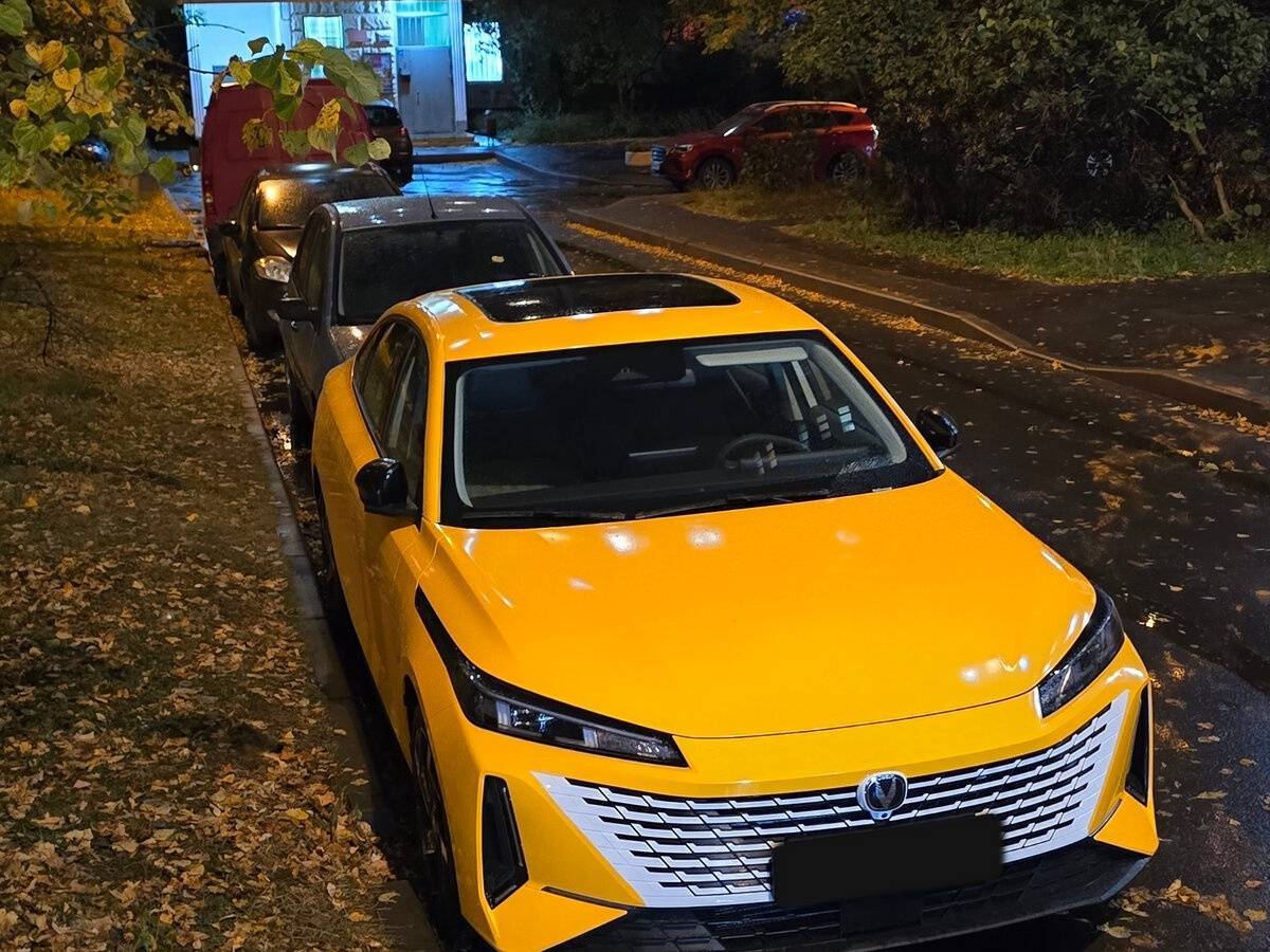 Changan Lamore с пробегом — 2024 год. Фото: #3