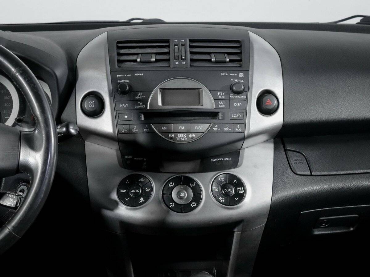Toyota RAV4 с пробегом — 2007 год. Фото: #12