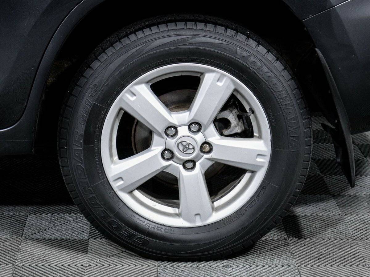 Toyota RAV4 с пробегом — 2007 год. Фото: #14