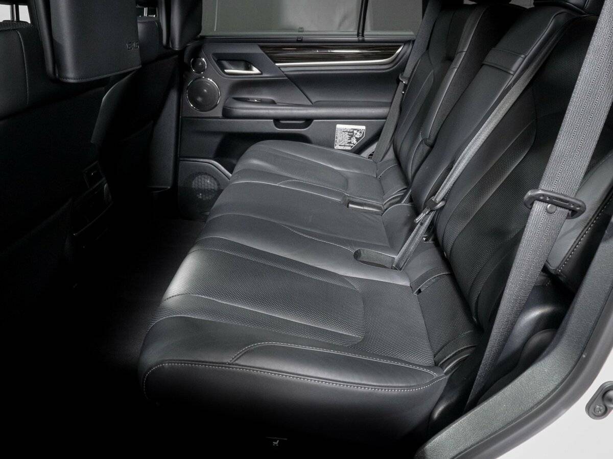 Lexus LX с пробегом — 2021 год. Фото: #9