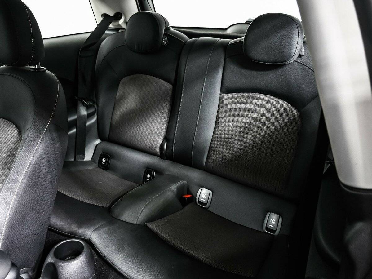 Mini Hatch с пробегом — 2020 год. Фото: #11