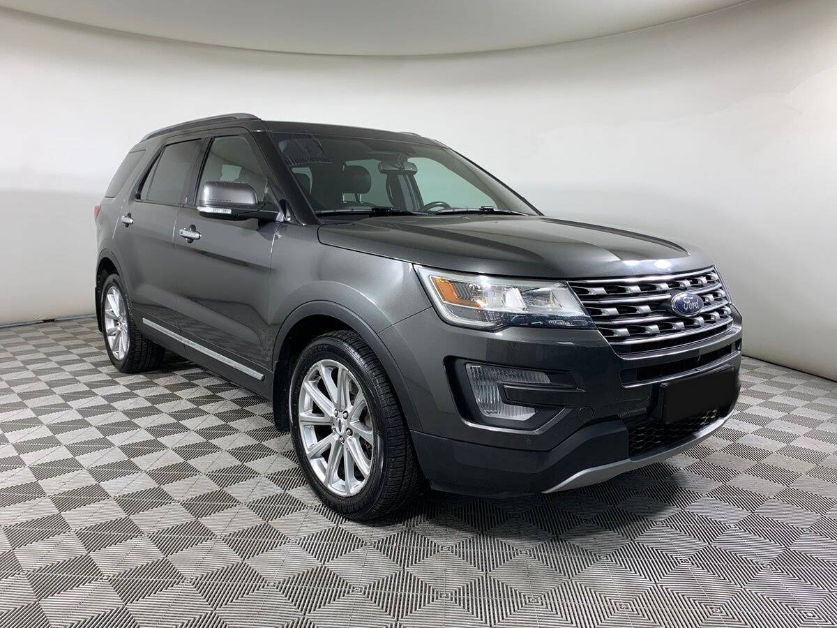 Ford Explorer с пробегом — 2017 год. Фото: #2