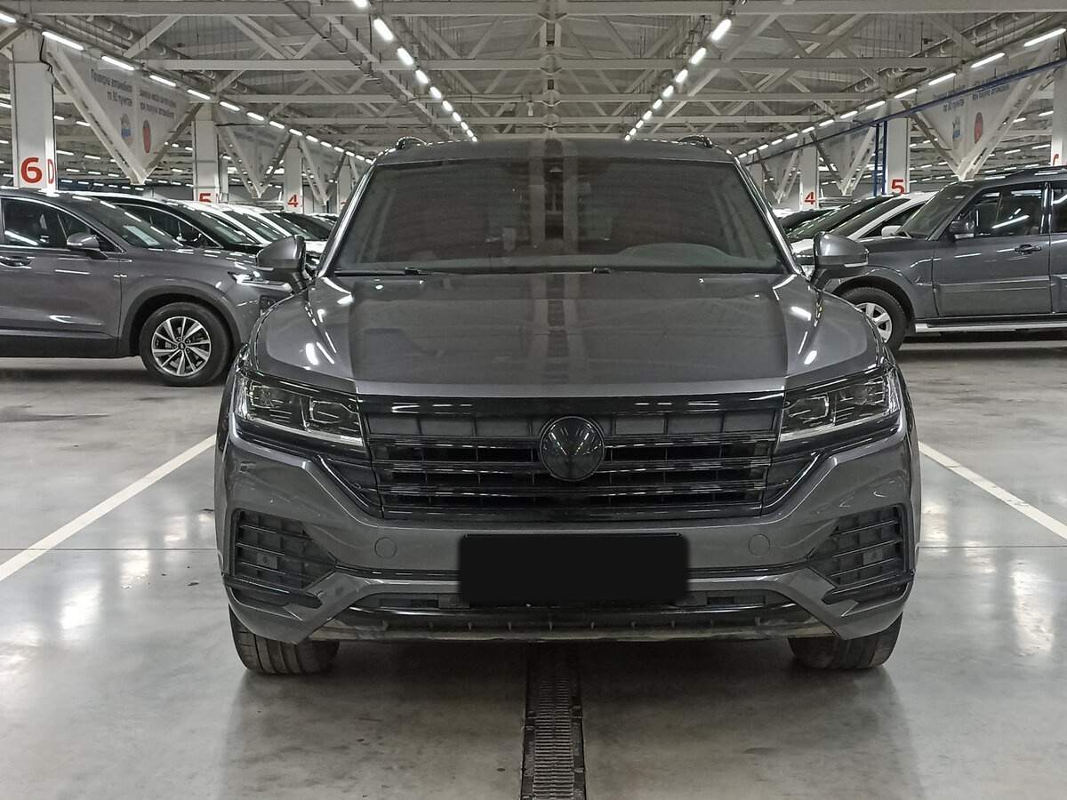 Volkswagen Touareg с пробегом — 2022 год. Фото: #1