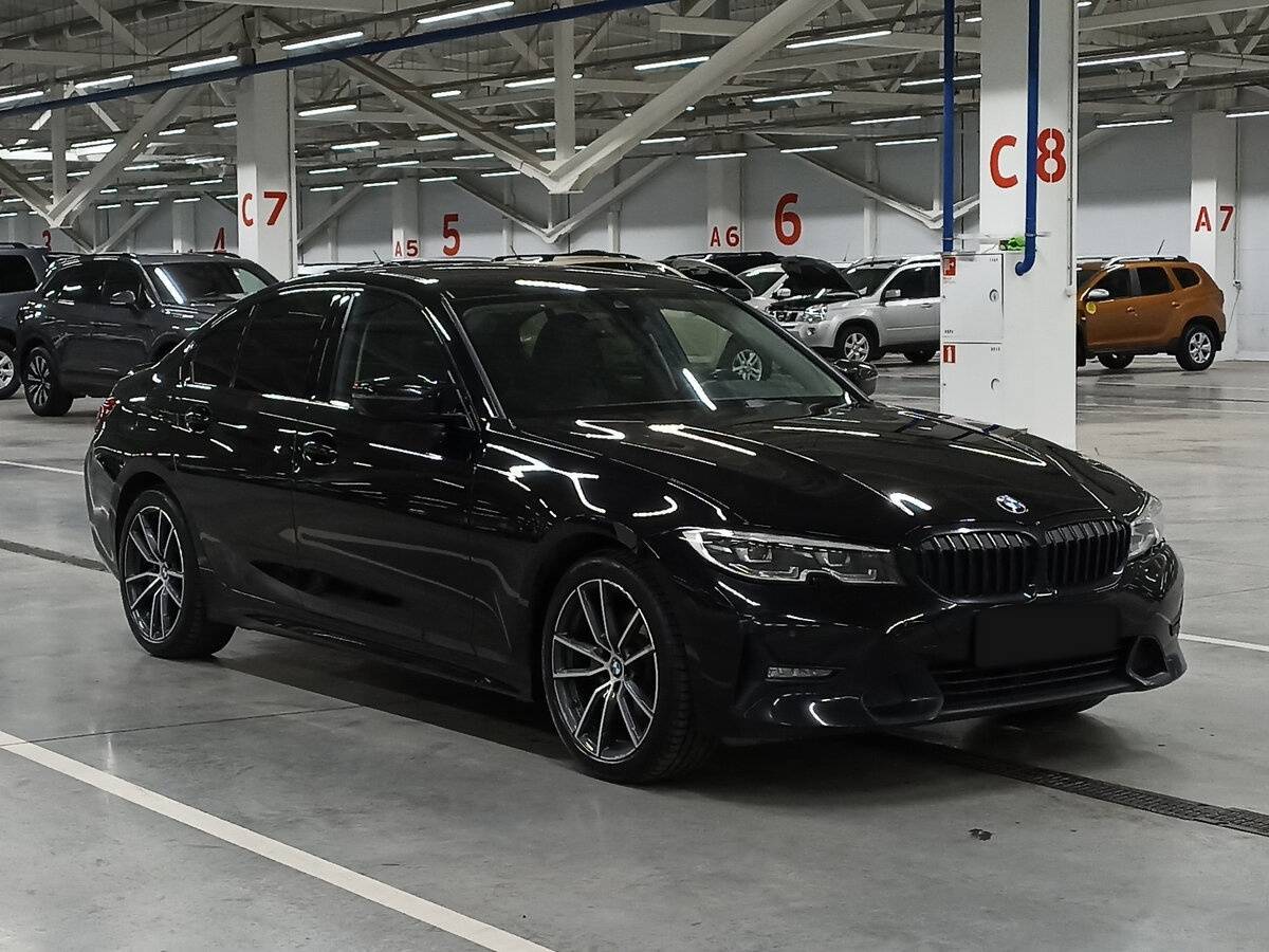 BMW 3 серии с пробегом — 2019 год. Фото: #2