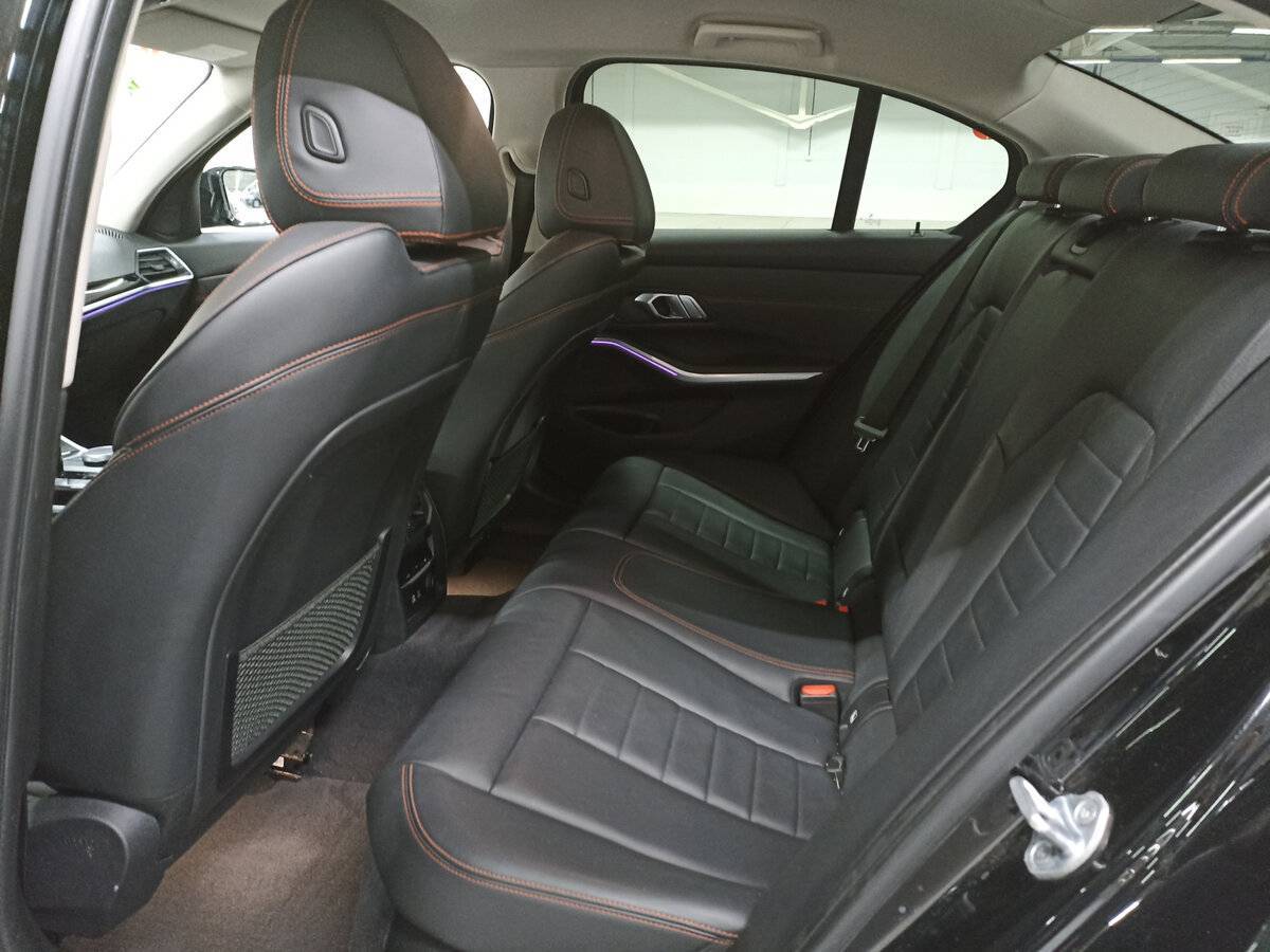 BMW 3 серии с пробегом — 2019 год. Фото: #11