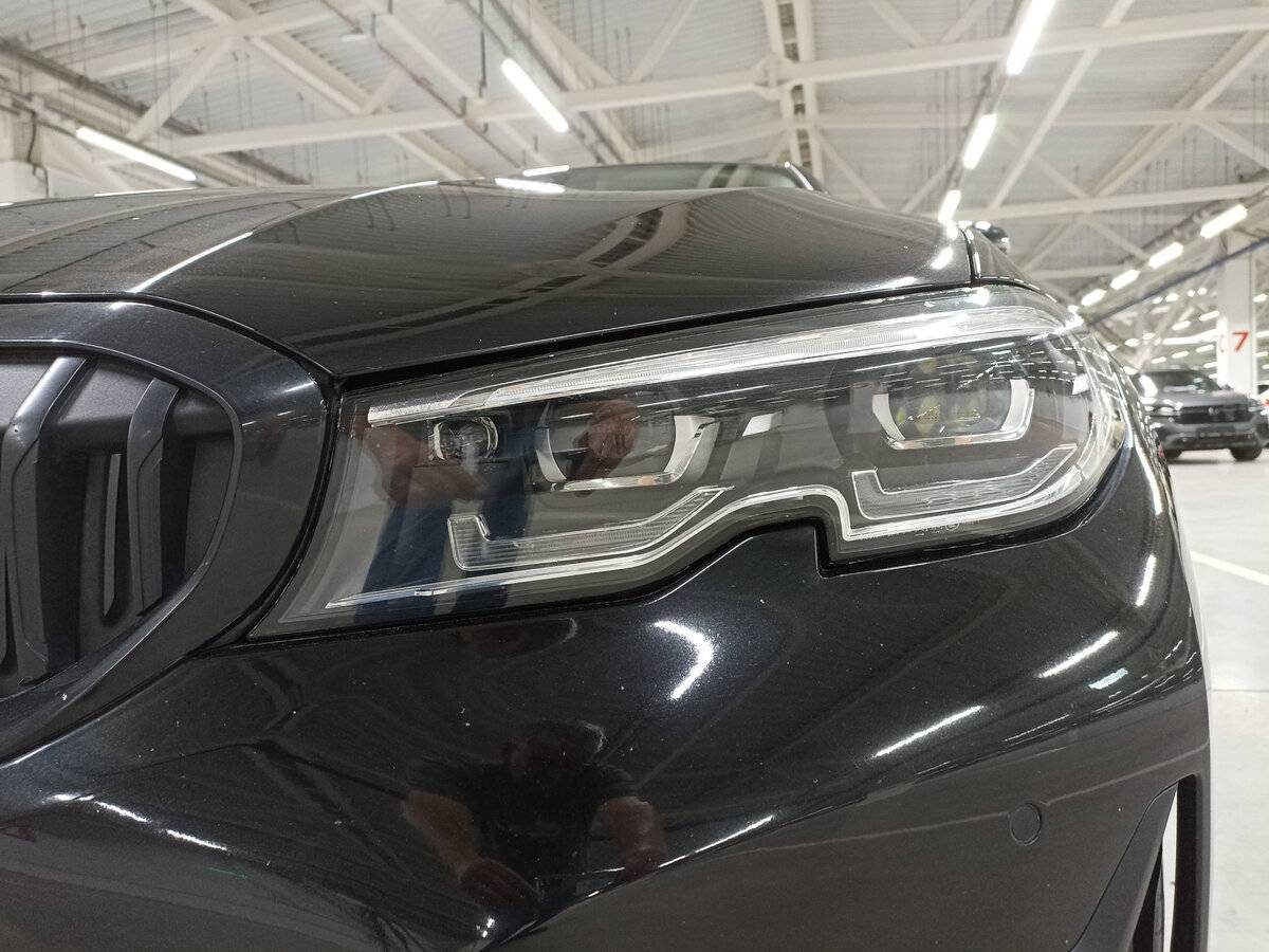 BMW 3 серии с пробегом — 2019 год. Фото: #16