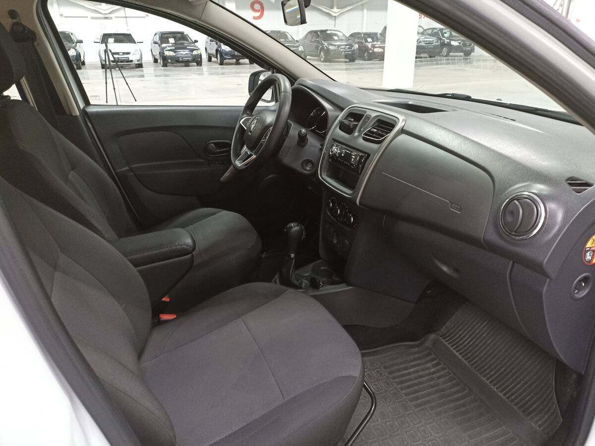 Renault Logan с пробегом — 2020 год. Фото: #10