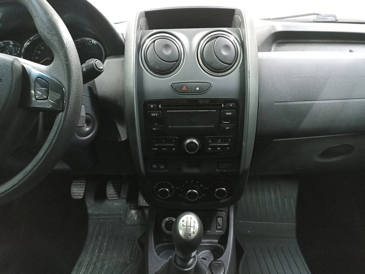 Renault Duster с пробегом — 2015 год. Фото: #14