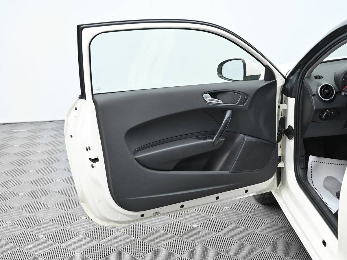 Audi A1 с пробегом — 2012 год. Фото: #6