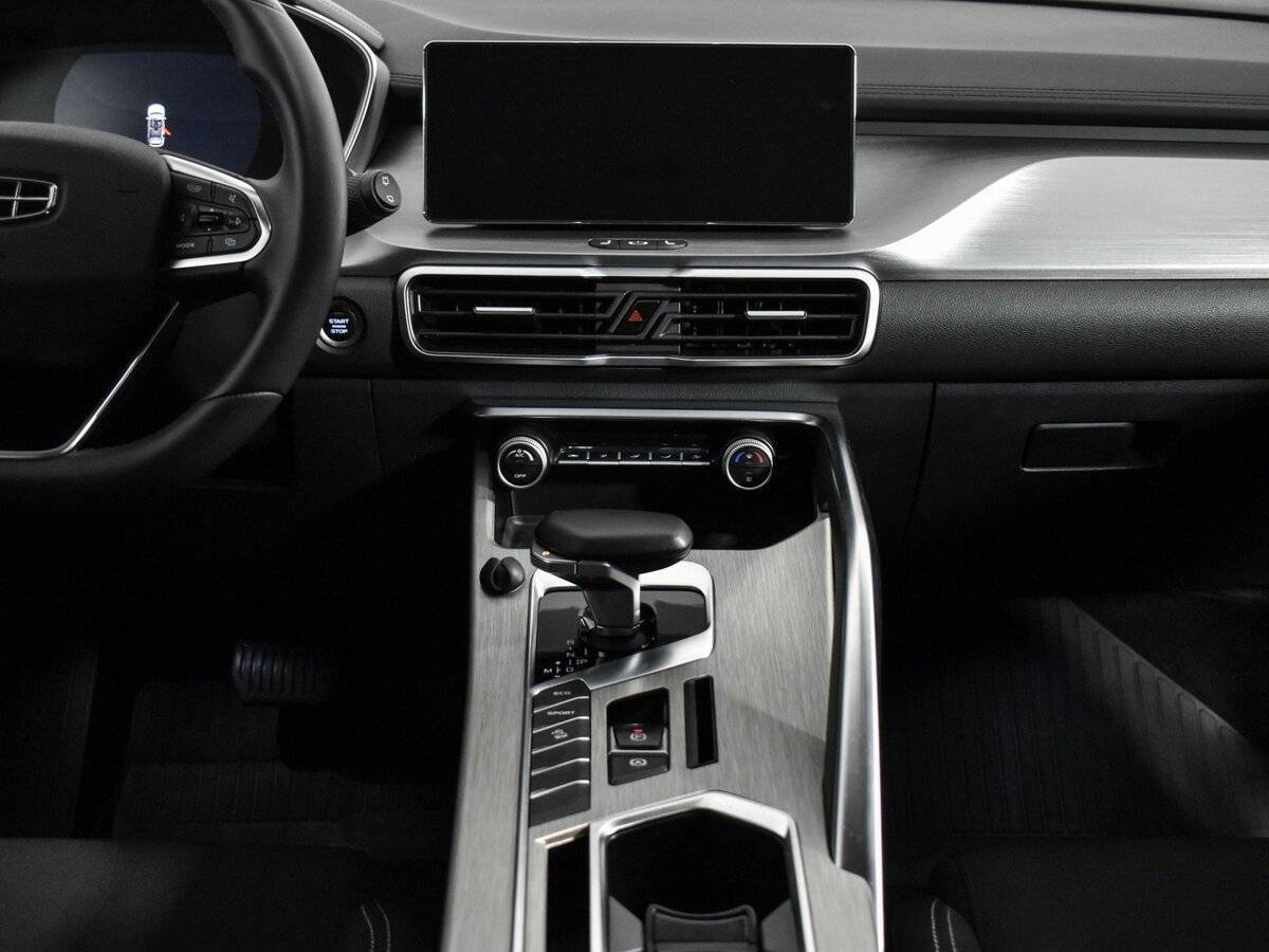 Geely Coolray с пробегом — 2023 год. Фото: #16