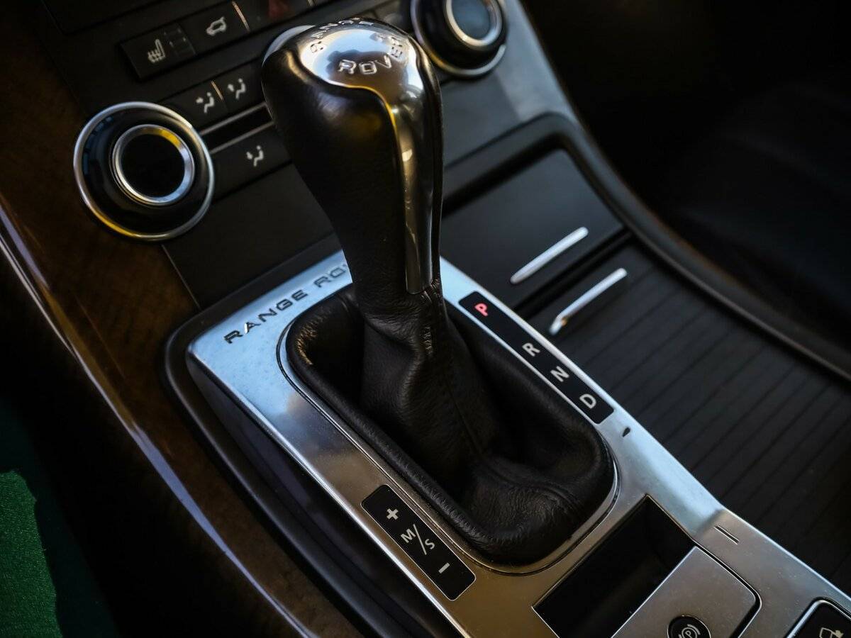 Land Rover Range Rover Sport с пробегом — 2013 год. Фото: #19