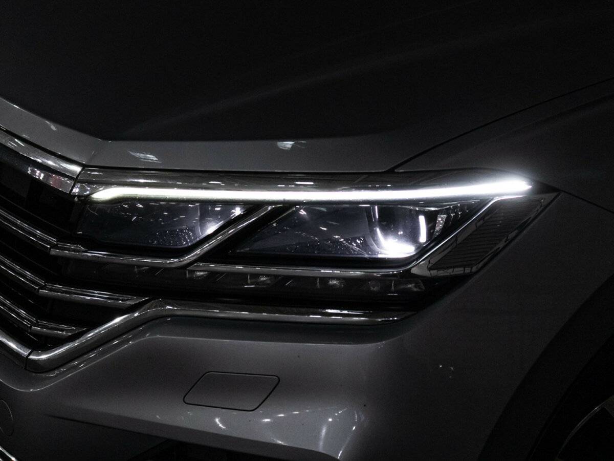 Volkswagen Touareg с пробегом — 2018 год. Фото: #31