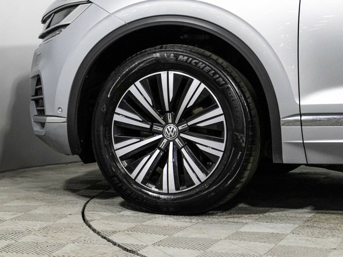 Volkswagen Touareg с пробегом — 2018 год. Фото: #32