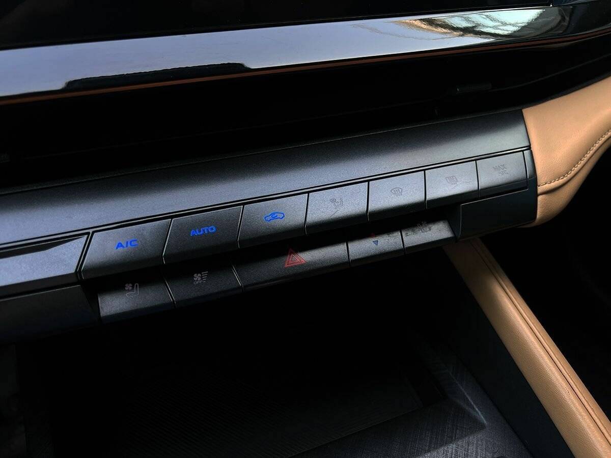 Changan UNI-V с пробегом — 2023 год. Фото: #14