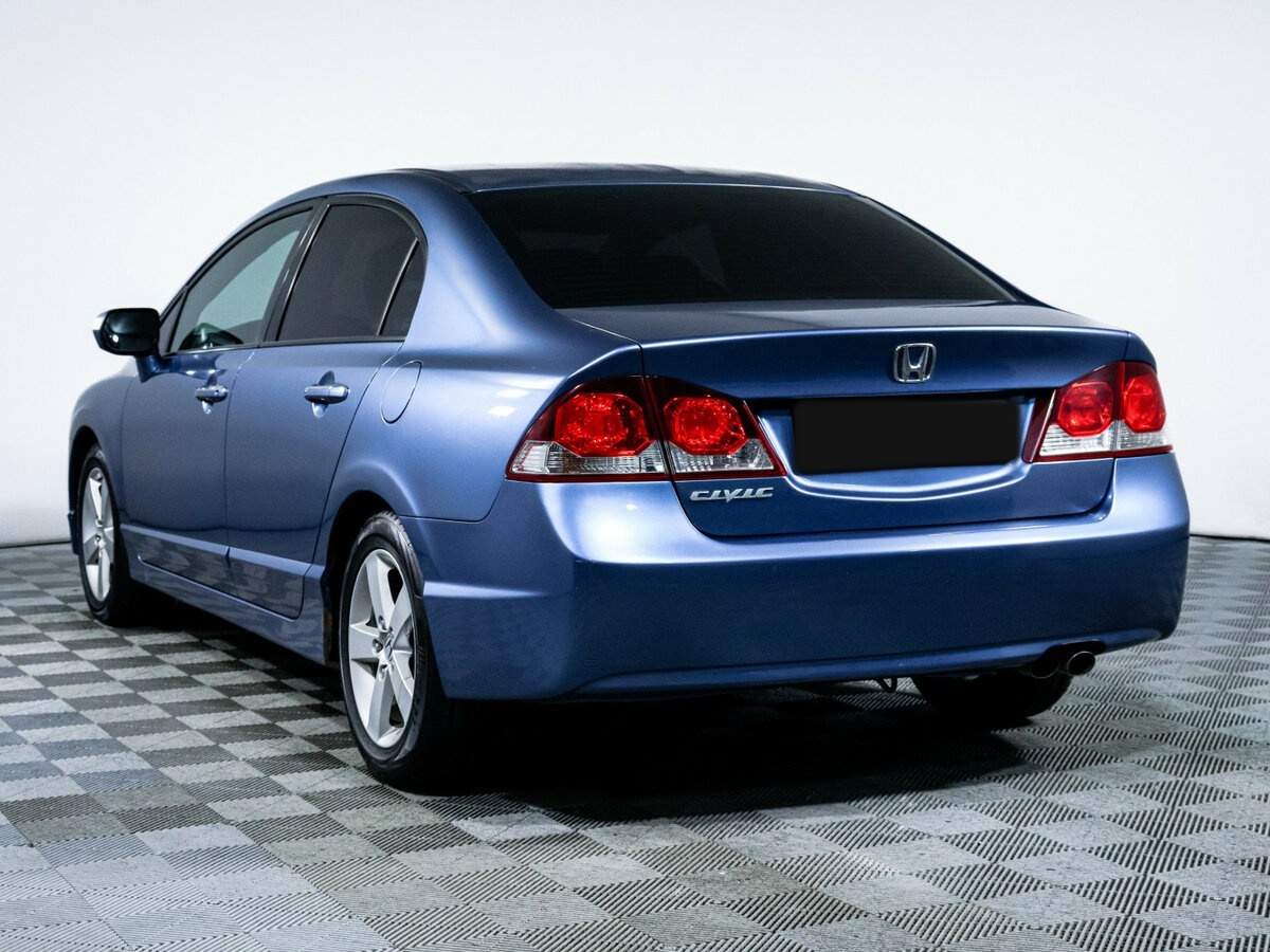 Honda Civic с пробегом — 2009 год. Фото: #6