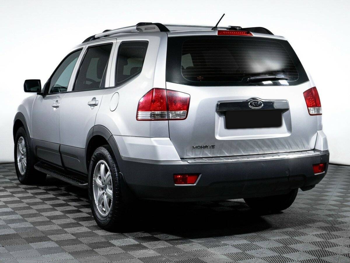 Kia Mohave с пробегом — 2011 год. Фото: #6