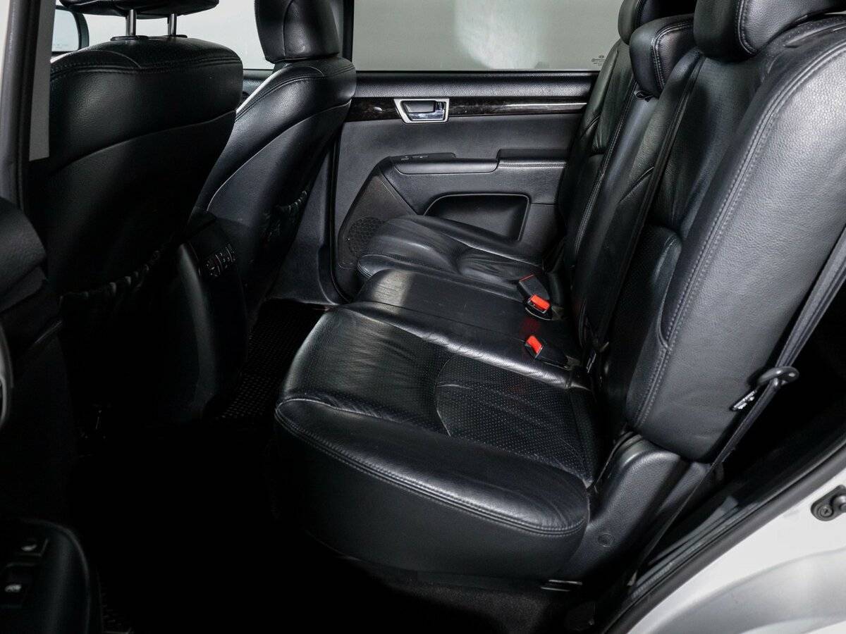 Kia Mohave с пробегом — 2011 год. Фото: #9