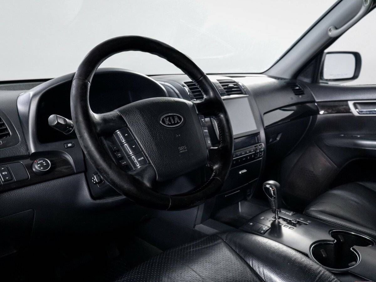 Kia Mohave с пробегом — 2011 год. Фото: #13