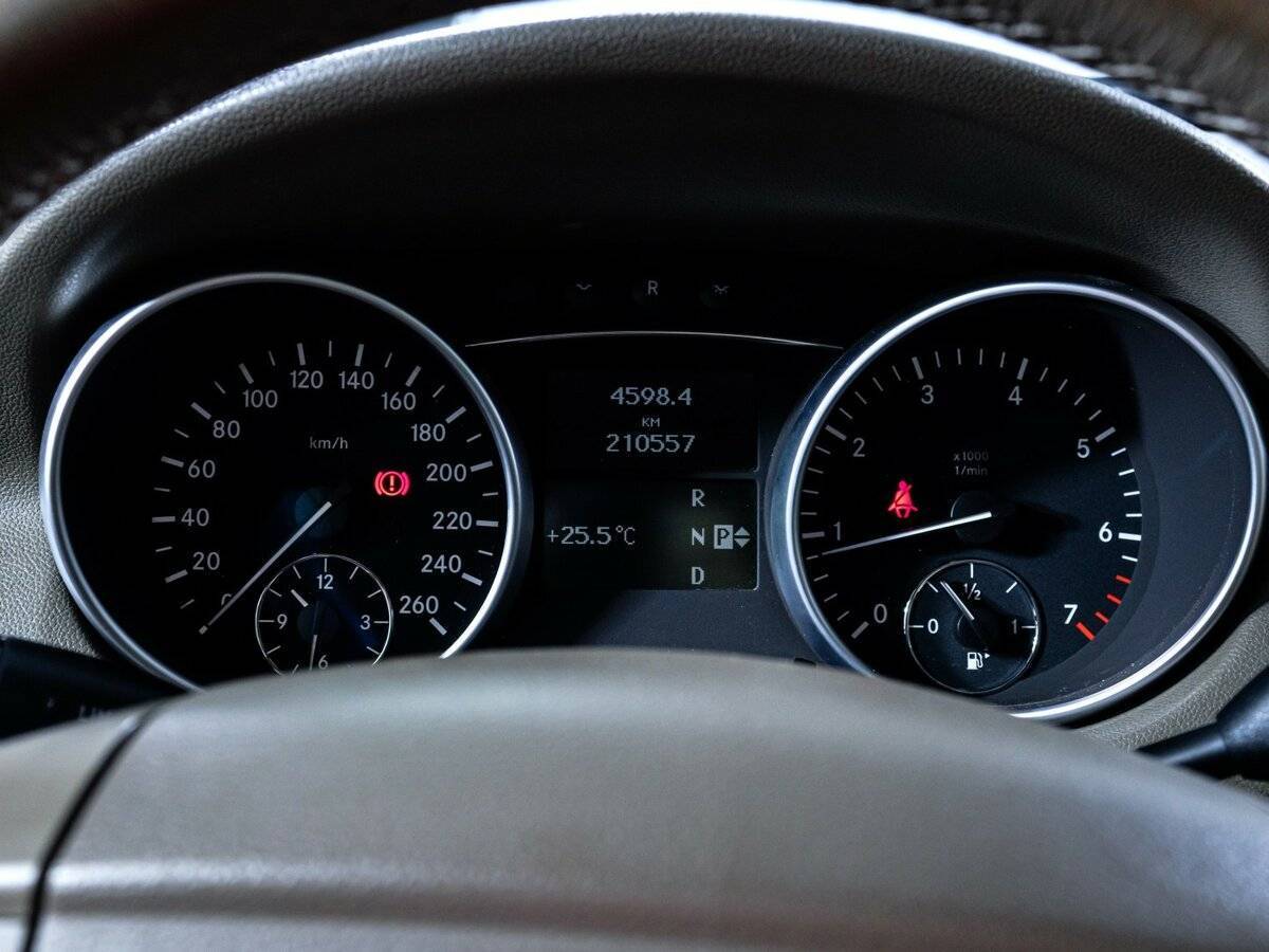 Mercedes-Benz M-Класс с пробегом — 2007 год. Фото: #10