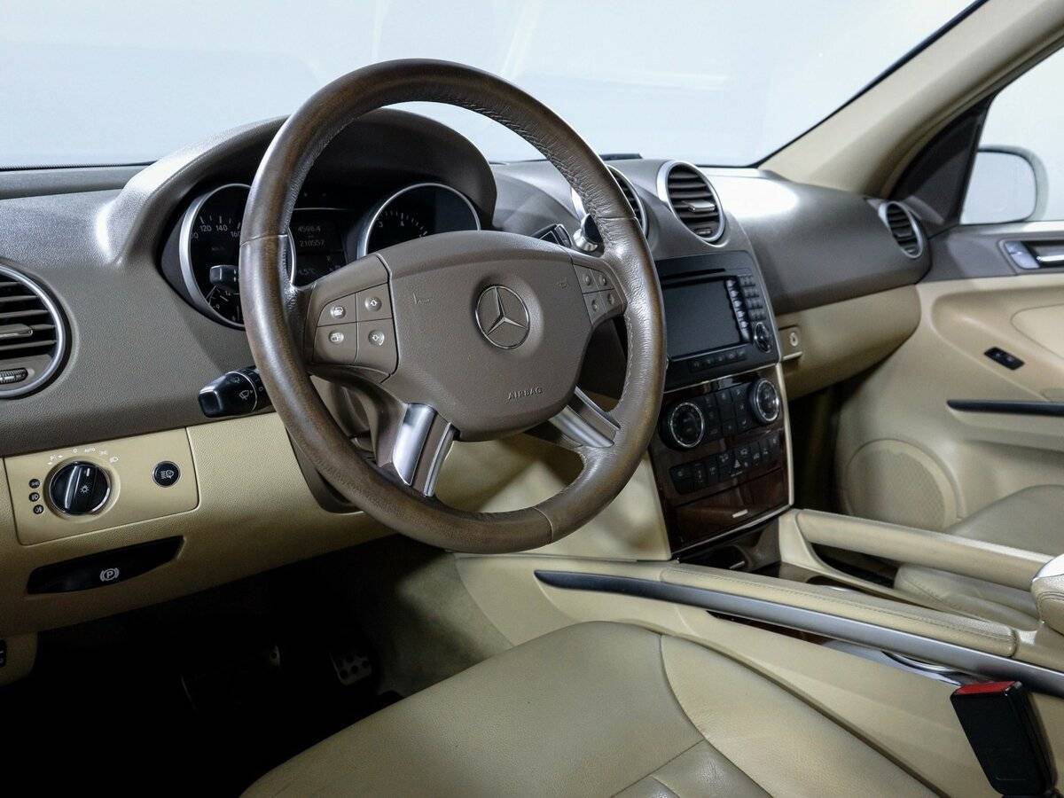 Mercedes-Benz M-Класс с пробегом — 2007 год. Фото: #13