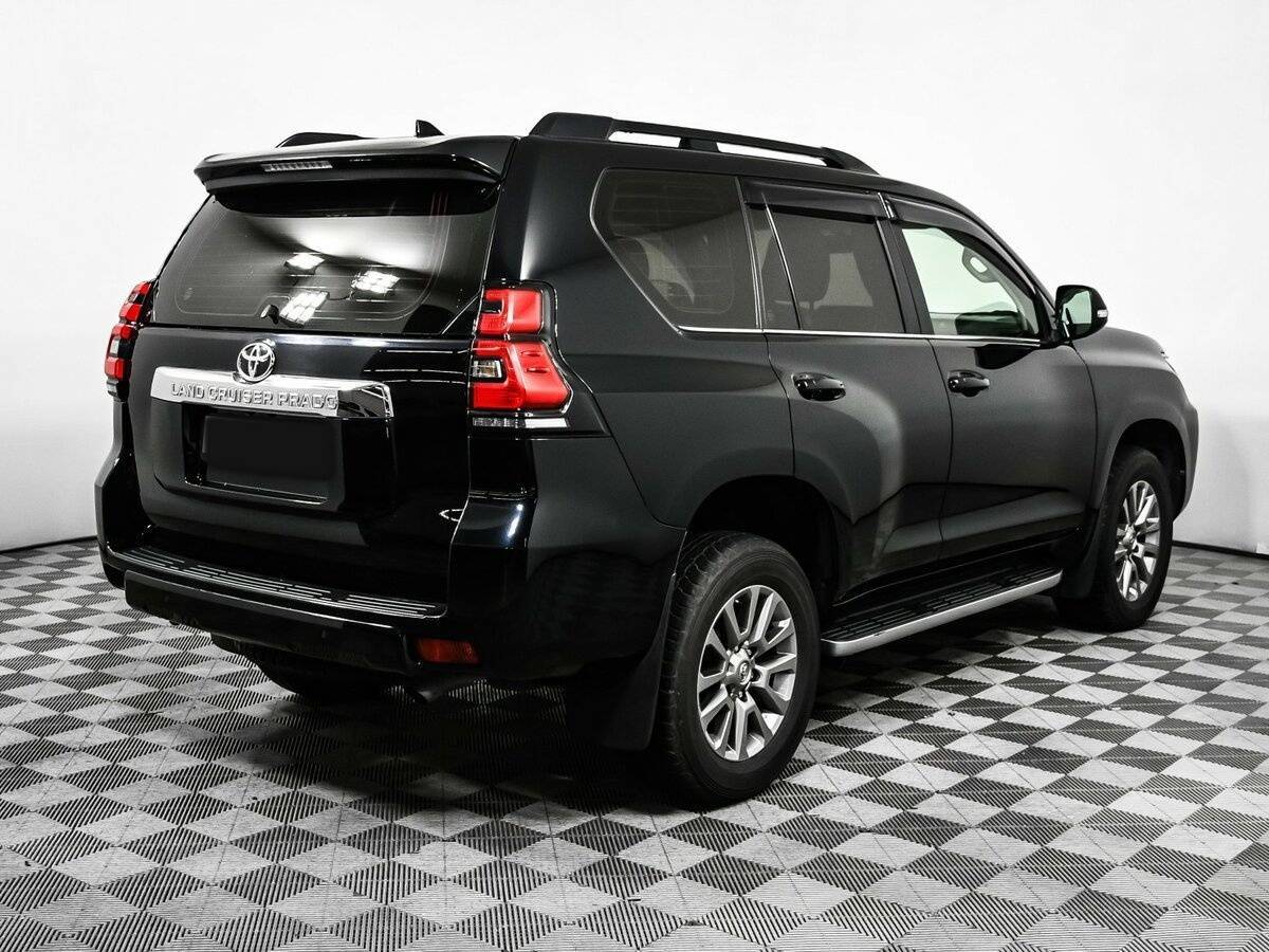 Toyota Land Cruiser Prado с пробегом — 2018 год. Фото: #4
