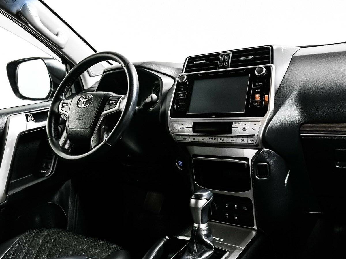 Toyota Land Cruiser Prado с пробегом — 2018 год. Фото: #8