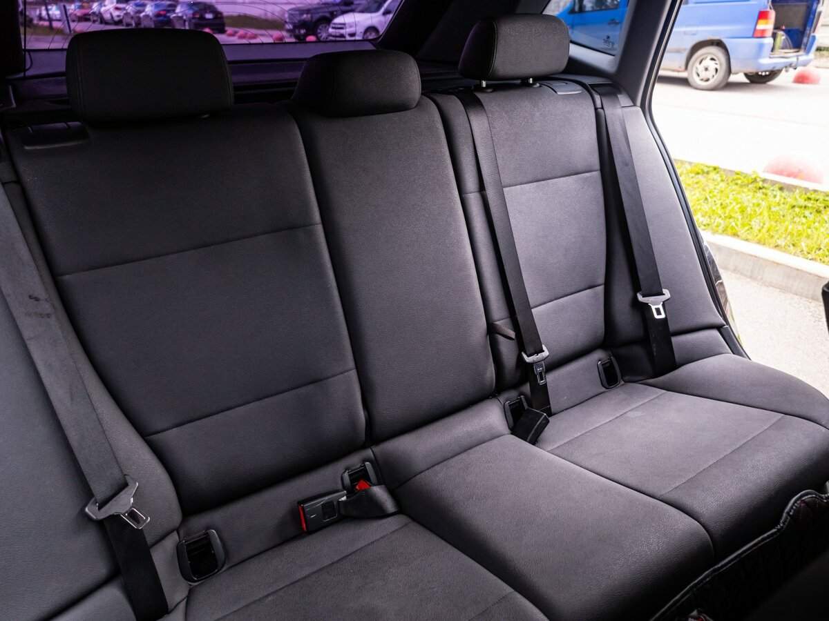 BMW X1 с пробегом — 2012 год. Фото: #10