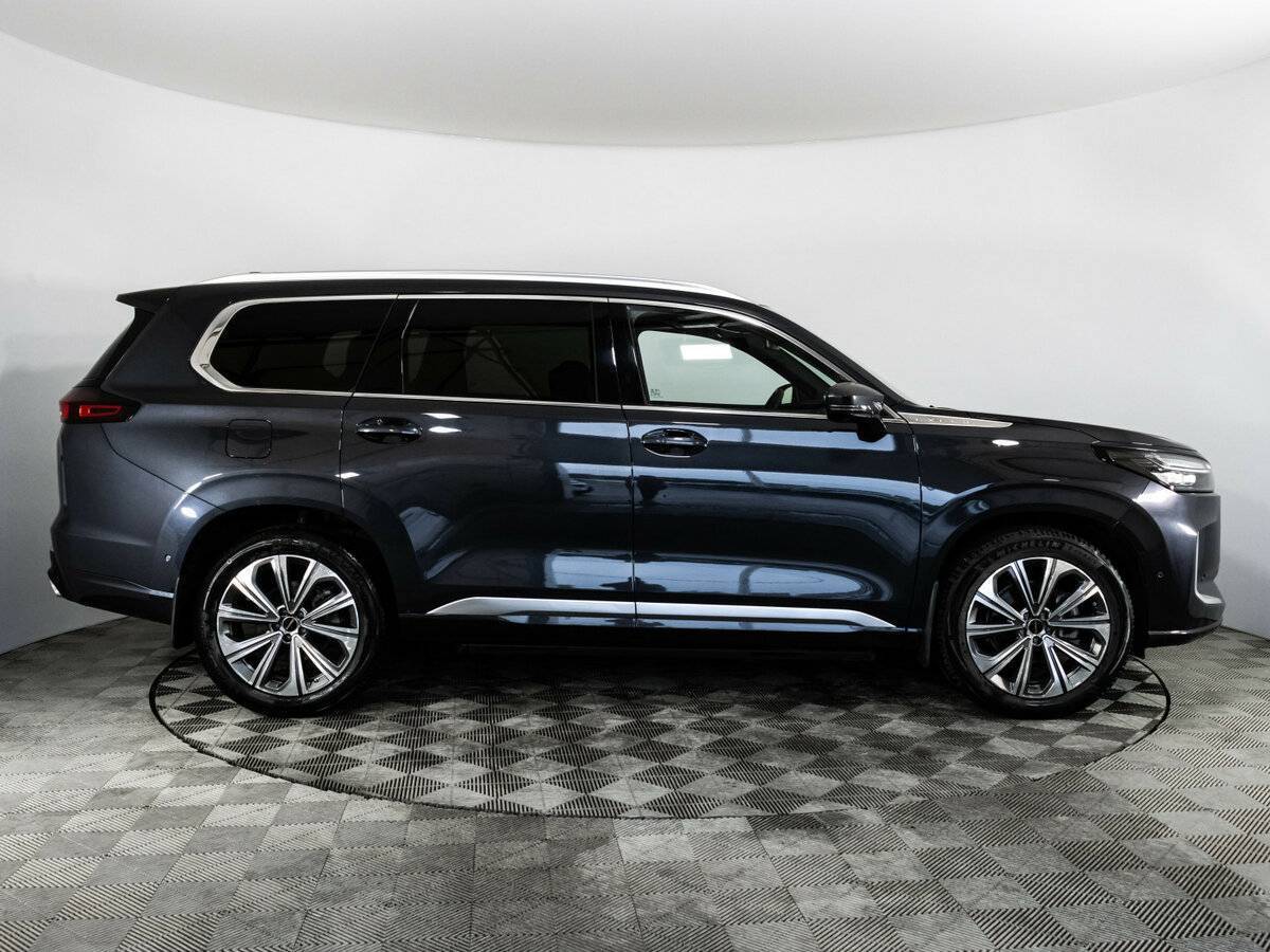 EXEED VX с пробегом — 2023 год. Фото: #3