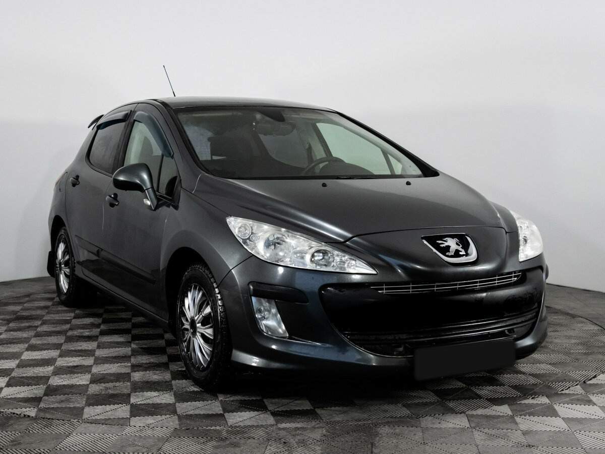 Peugeot 308 с пробегом — 2008 год. Фото: #2