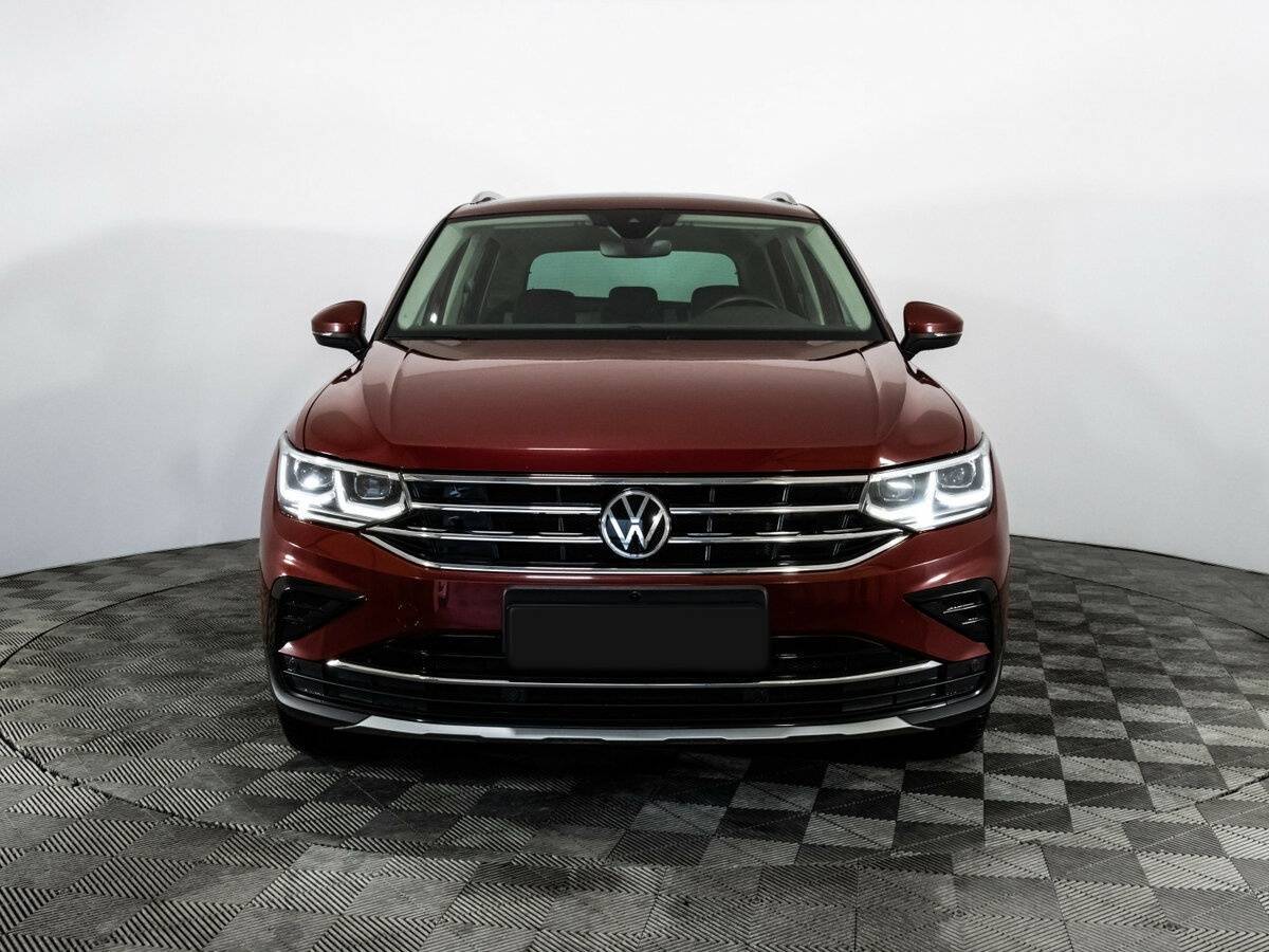 Volkswagen Tiguan с пробегом — 2020 год. Фото: #1