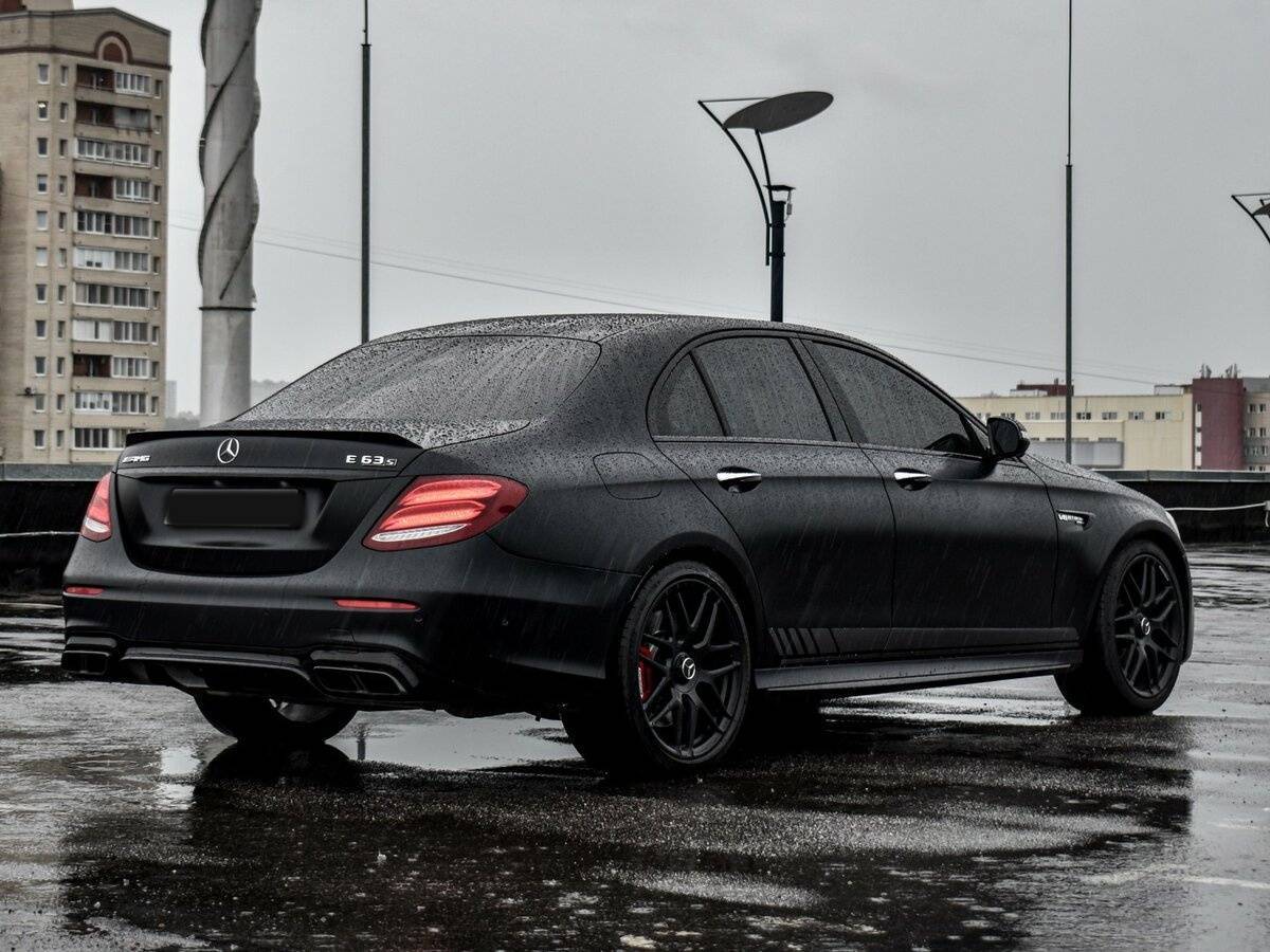 Mercedes-Benz E-Класс AMG с пробегом — 2017 год. Фото: #4