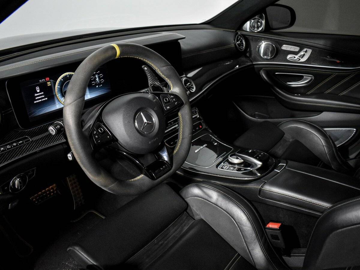 Mercedes-Benz E-Класс AMG с пробегом — 2017 год. Фото: #8
