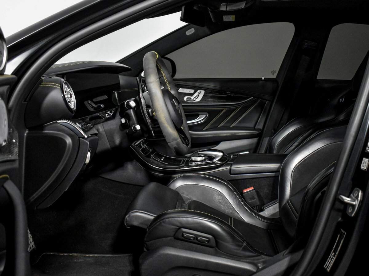 Mercedes-Benz E-Класс AMG с пробегом — 2017 год. Фото: #10