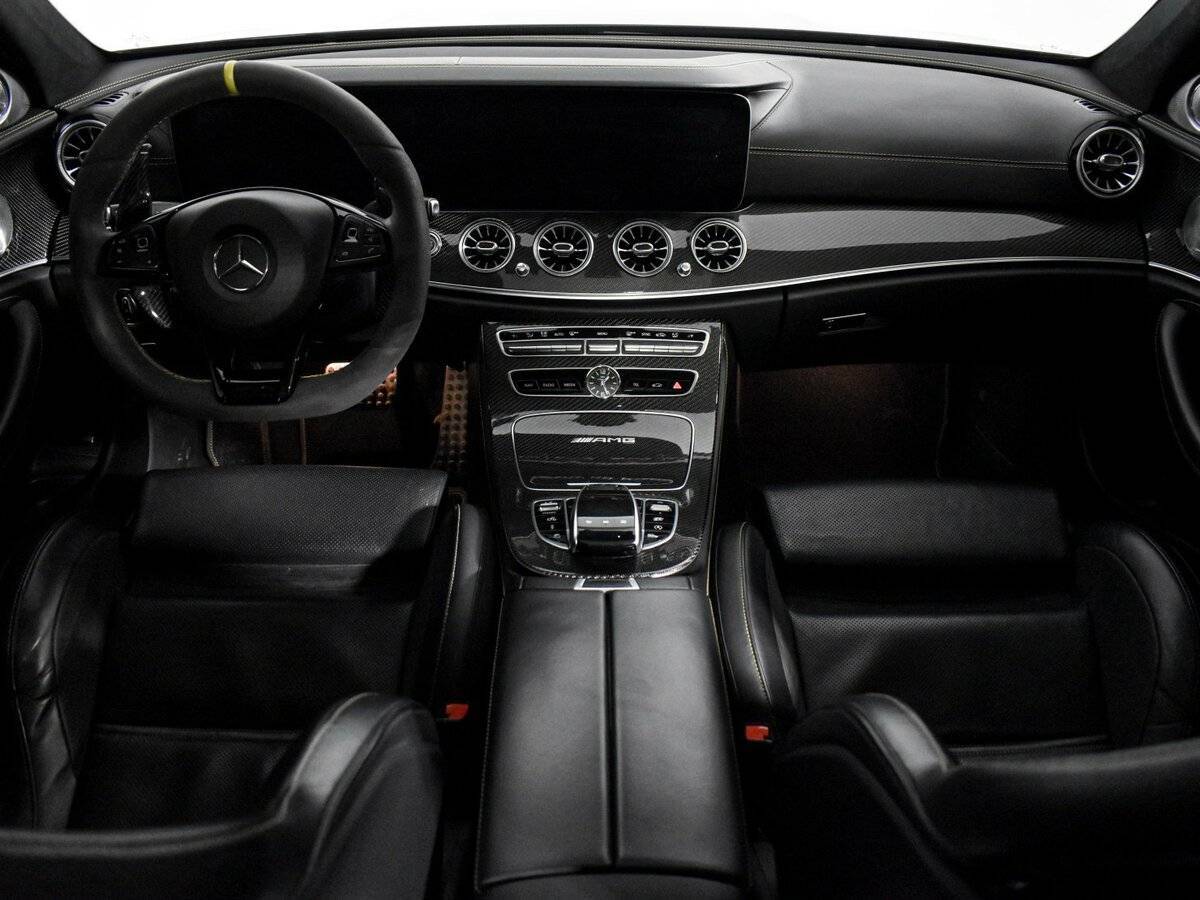 Mercedes-Benz E-Класс AMG с пробегом — 2017 год. Фото: #15