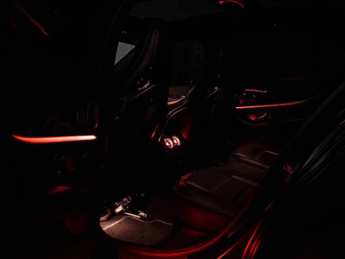 Mercedes-Benz E-Класс AMG с пробегом — 2017 год. Фото: #28