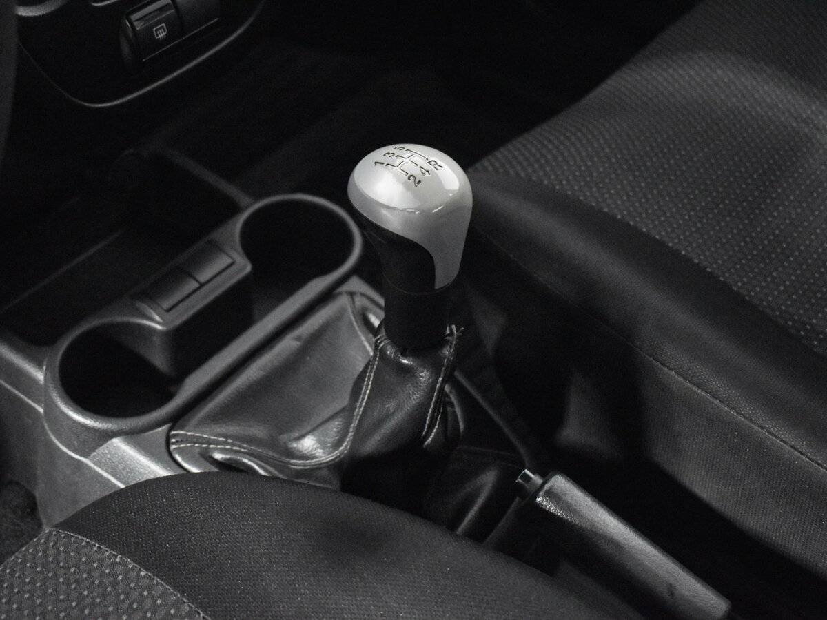 Lada (ВАЗ) Granta с пробегом — 2014 год. Фото: #9