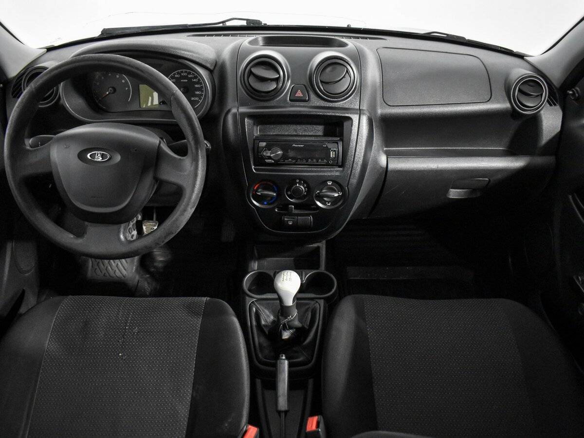 Lada (ВАЗ) Granta с пробегом — 2014 год. Фото: #12