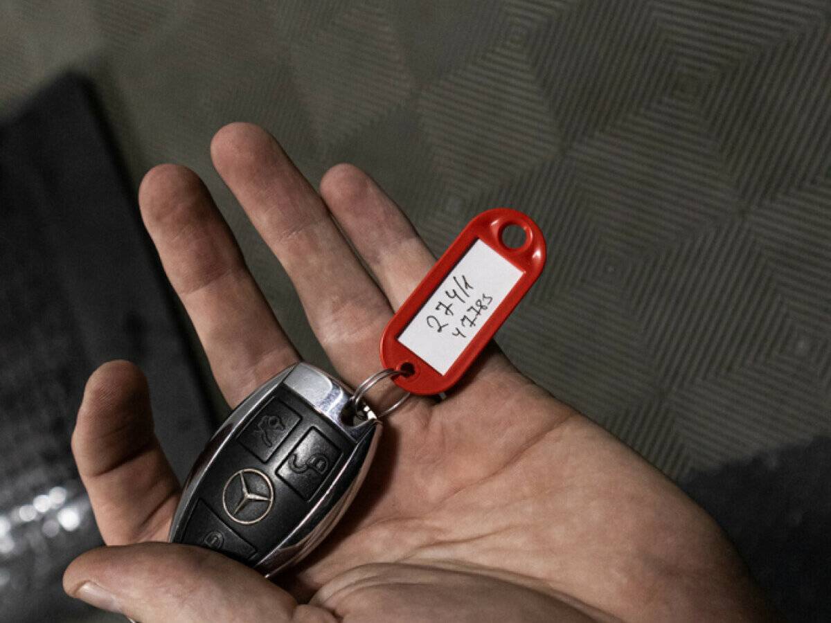 Mercedes-Benz E-Класс с пробегом — 2015 год. Фото: #7